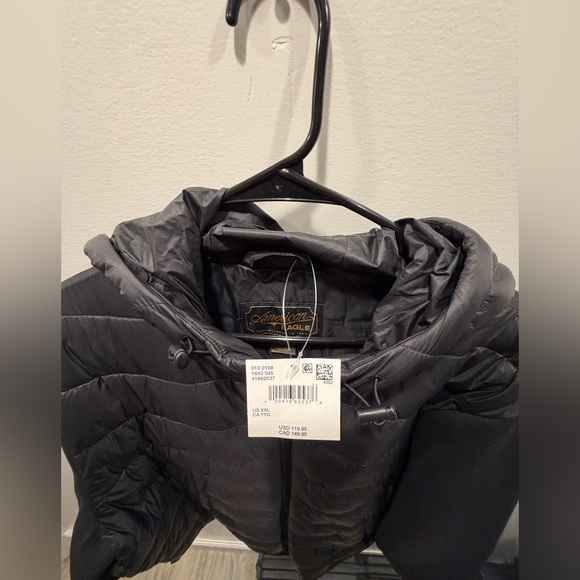 NWT American Eagle 🦅 Outfitters Hooded Stadium Puffer Jacket - Picture 4 of 5